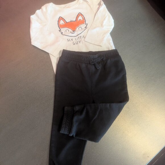 Sly Little Guy jumping beans Onesie Bundle - Picture 6 of 11